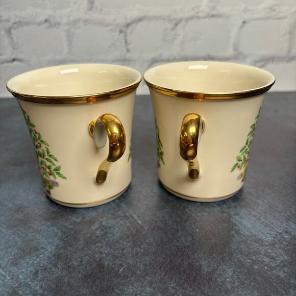 Lenox Holiday Tree Gold Handle Coffee Mugs Christmas Mugs Set of 2 - Picture 3 of 6